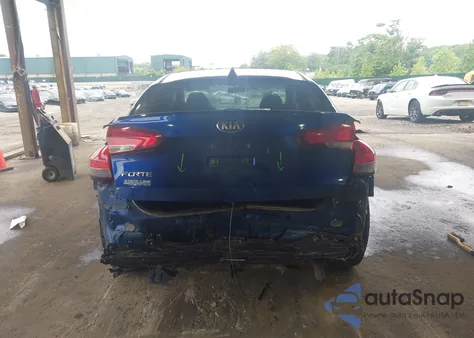 2018 Kia Forte Lx z USA, uszkodzony, nr VIN 3KPFL4A78JE248025